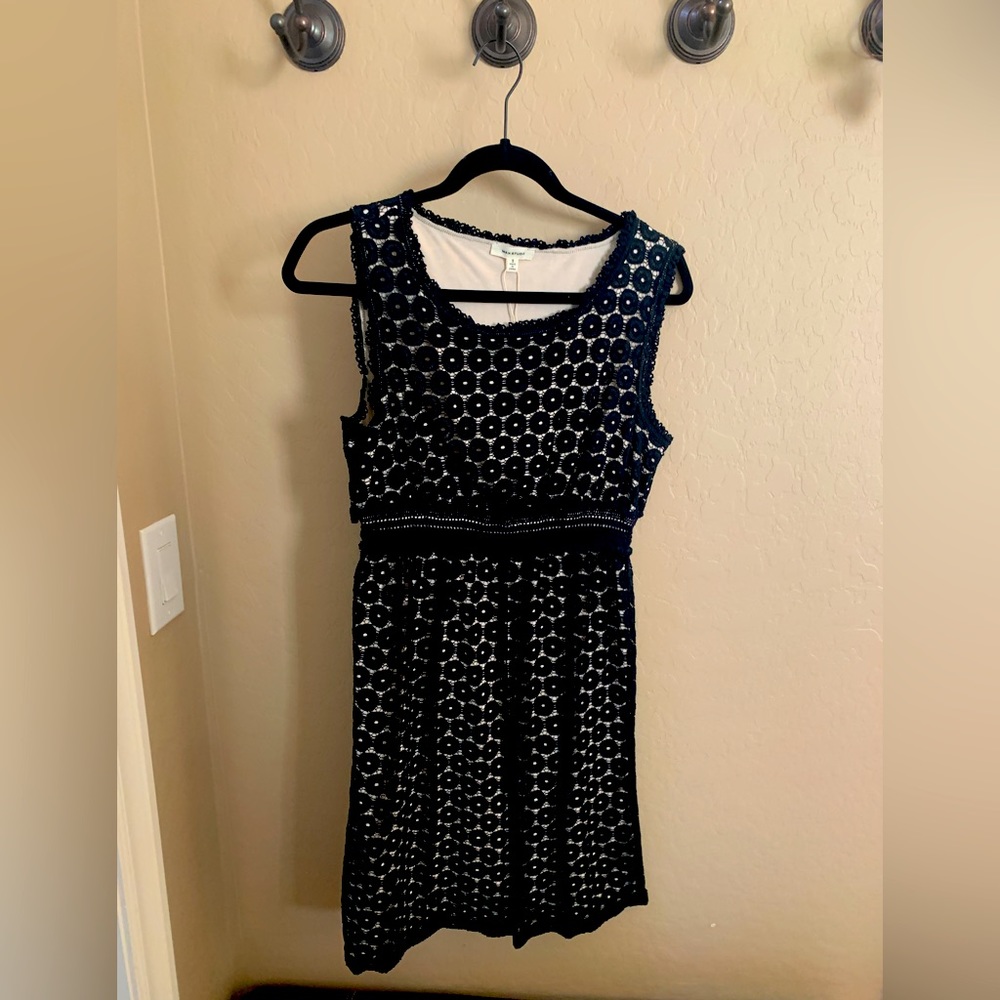 Max Studio Dot Dress in Black/Nude. Size M. NWT